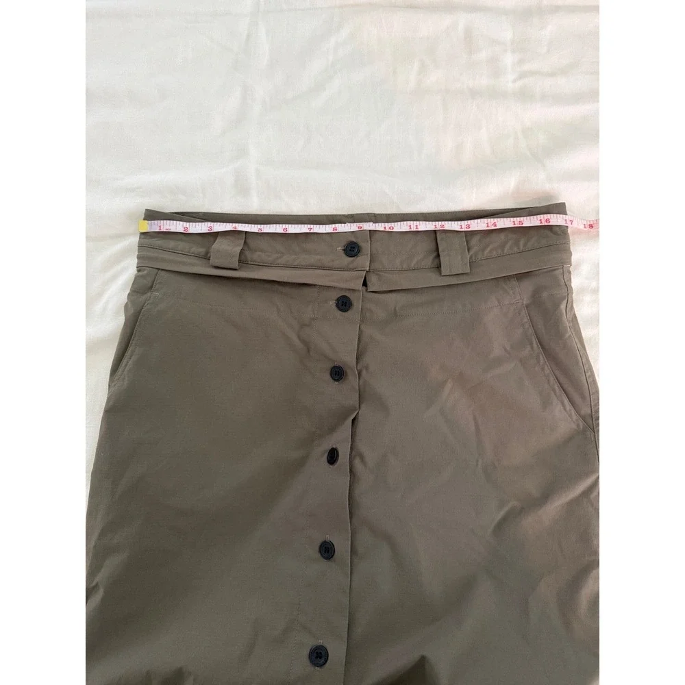 Tilley Endurables Travel Skort Womens 10 Olive Green Ripstop Button Front Hiking